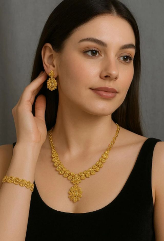 Altın Kaplama Antik Motifli Geleneksel Altın Kaplama Antik Motifli Takı Gerdanlık Takı Seti 3 lü Set