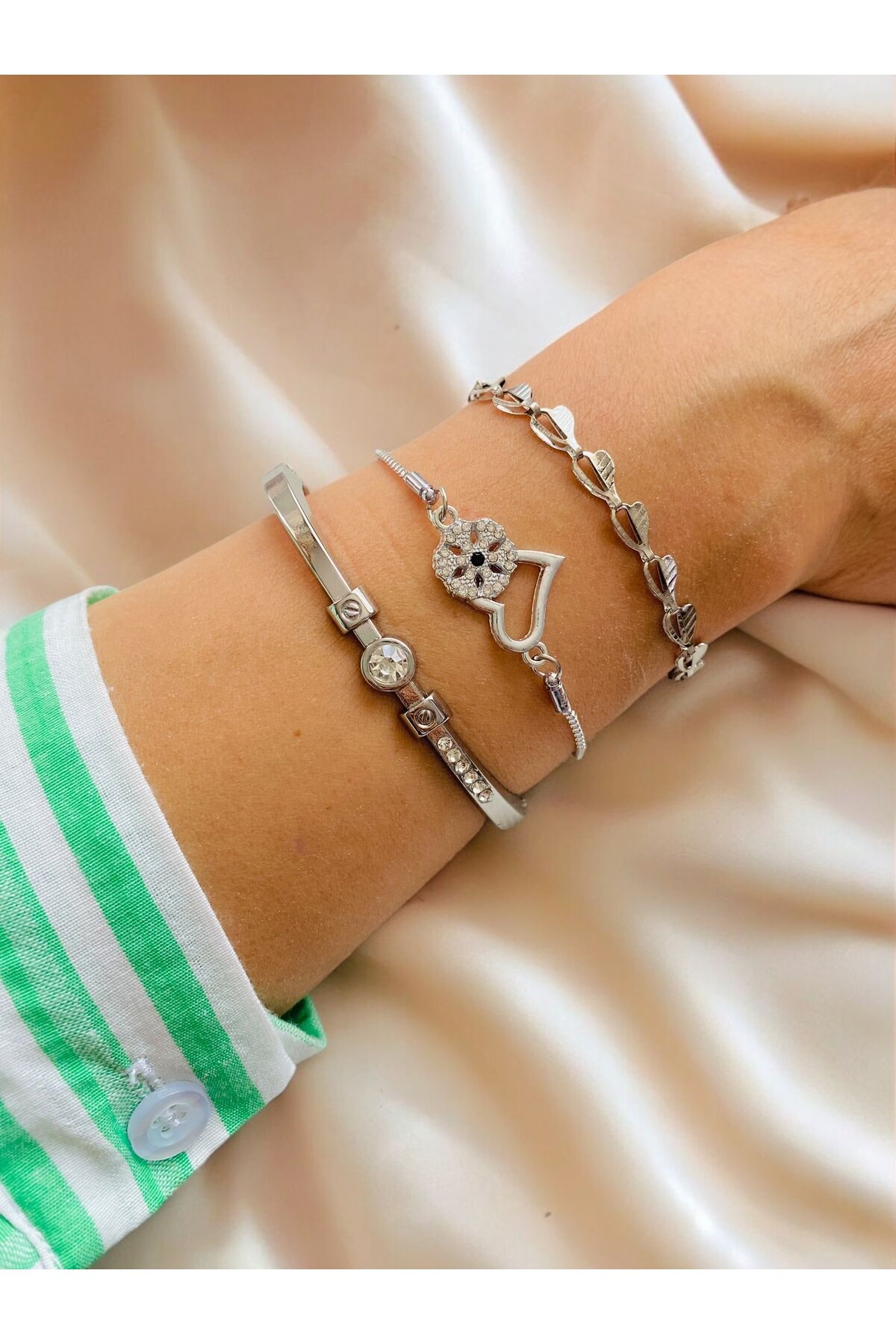 Gümüş